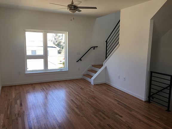 5th image of 202 W 11th St