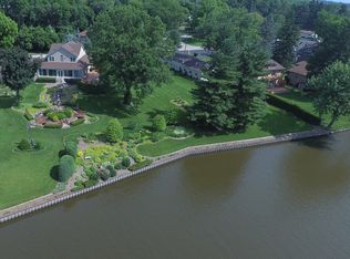 353 Mildred Ave, Cary, IL 60013