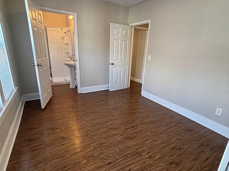829 W Pershing St — Photo 4