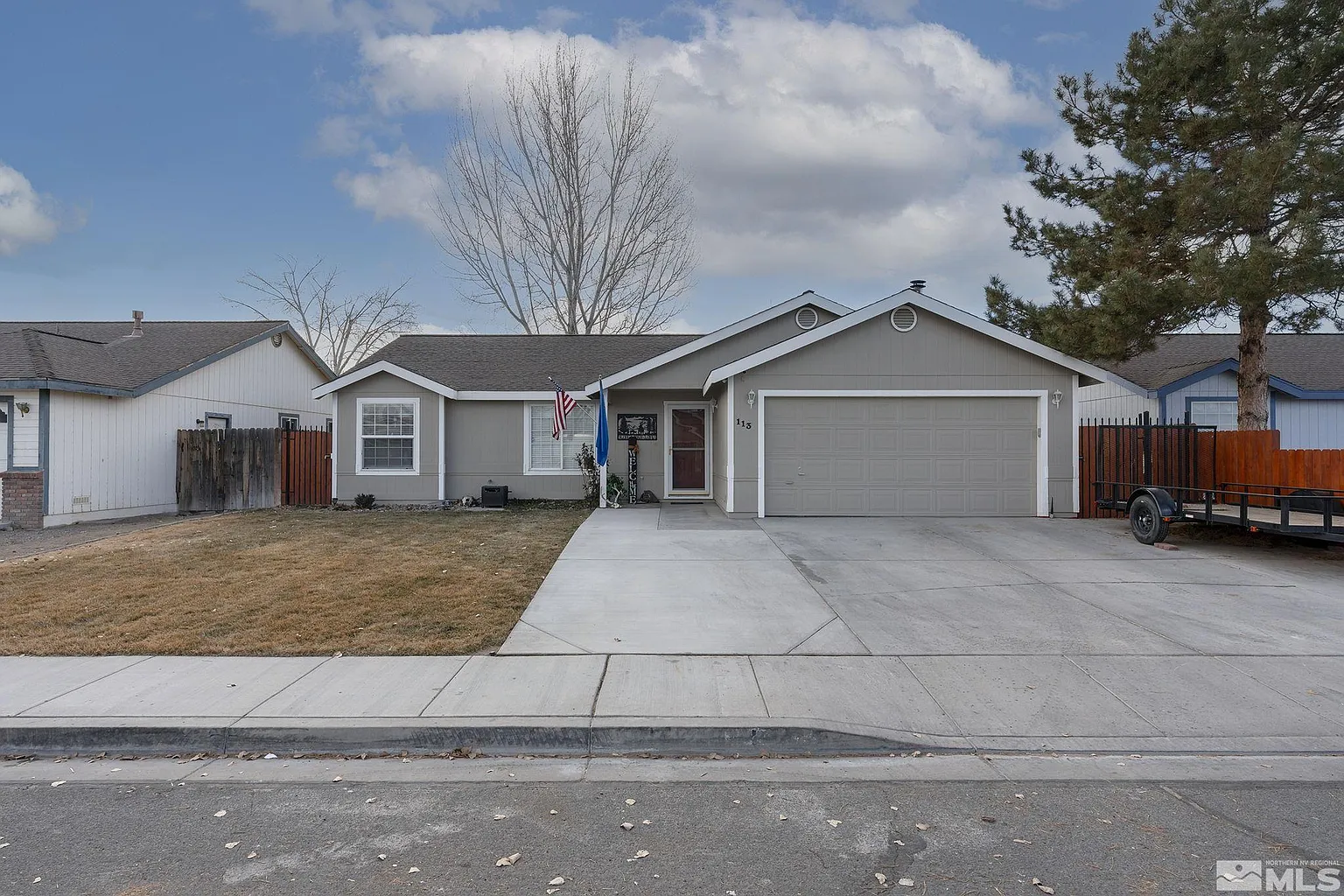 113 Primrose Dr photo 1