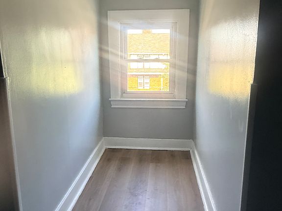 2nd image of 3258 Dawson St