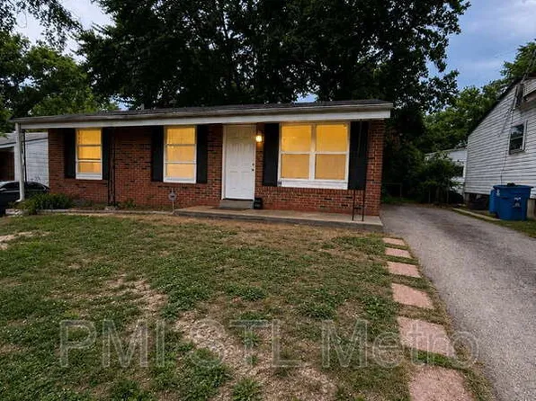 10435 Castle Dr, Saint Louis, MO 63136