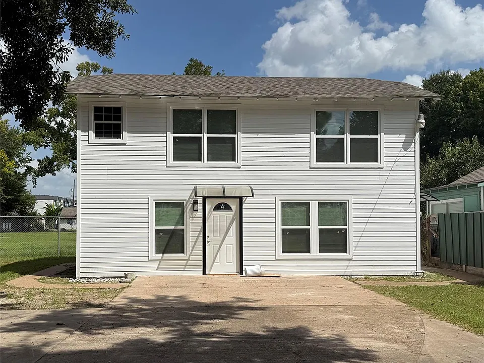 408 W Donovan St
