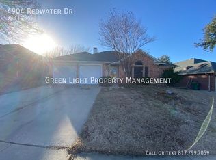 4904 Redwater Dr, Arlington, TX 76018