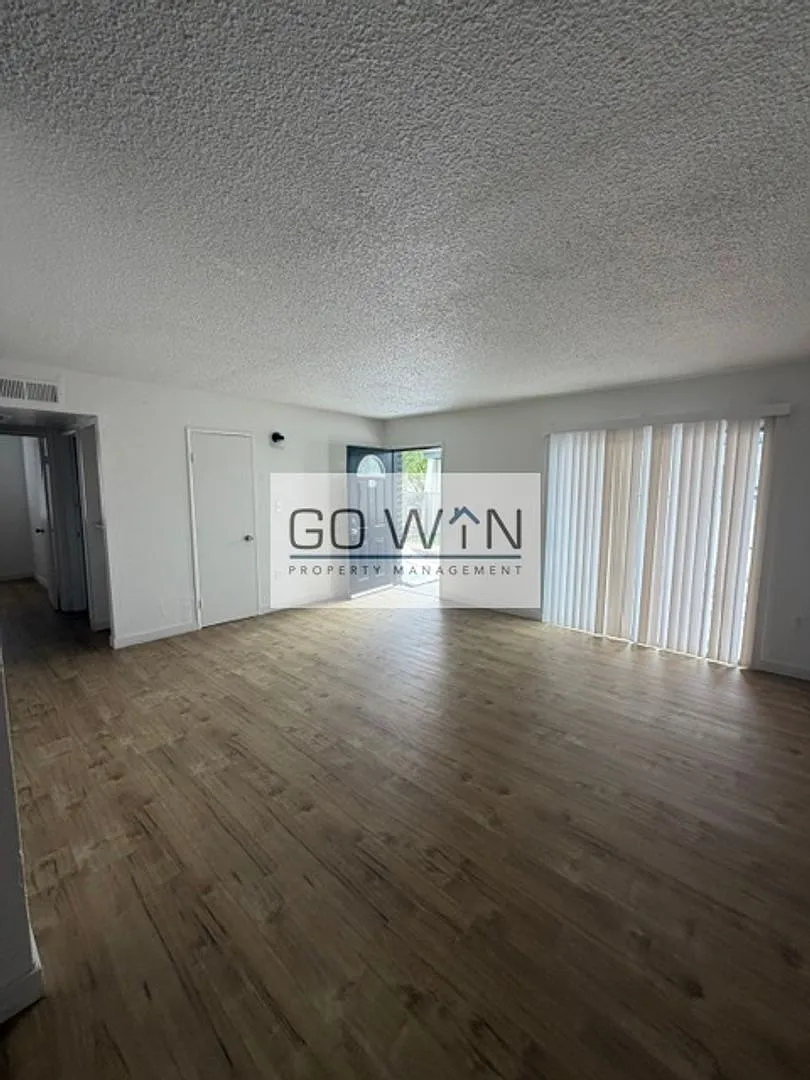 68 W Southern Ave — Photo 3