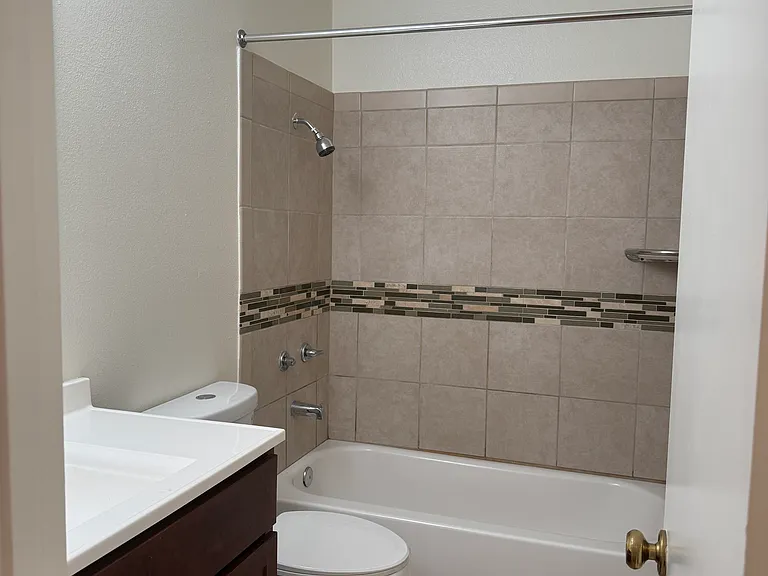 219 W Puente St #D — Photo 5