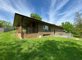 166 N Oakview Dr, Kenova, WV 25530