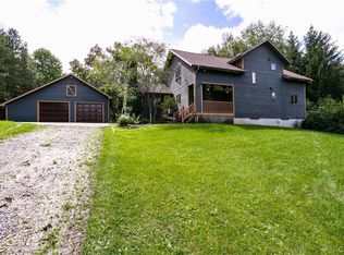 4524 Tucker Rd, Syracuse, NY 13215