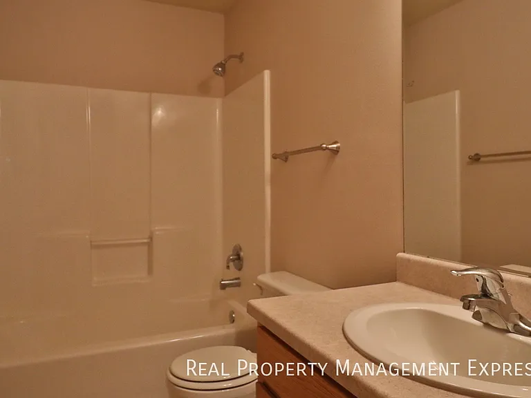 1111 S Dundee Dr — Photo 9