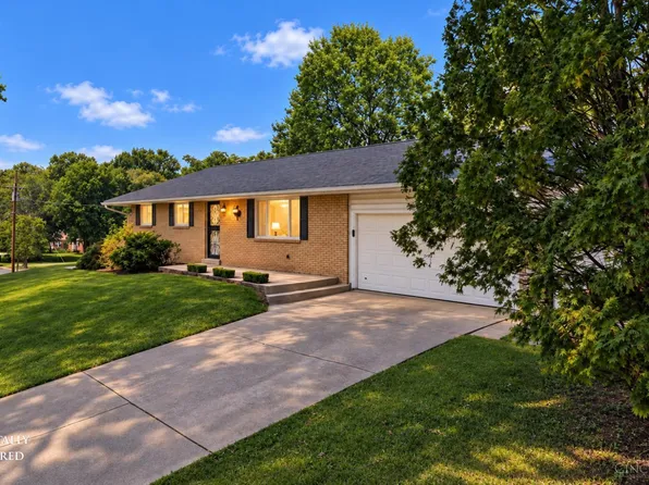 1614 Acreview Dr, Cincinnati, OH 45240