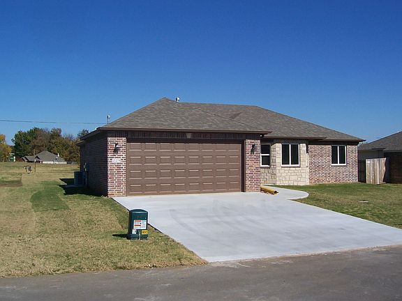 2nd image of 229 Canton Pl