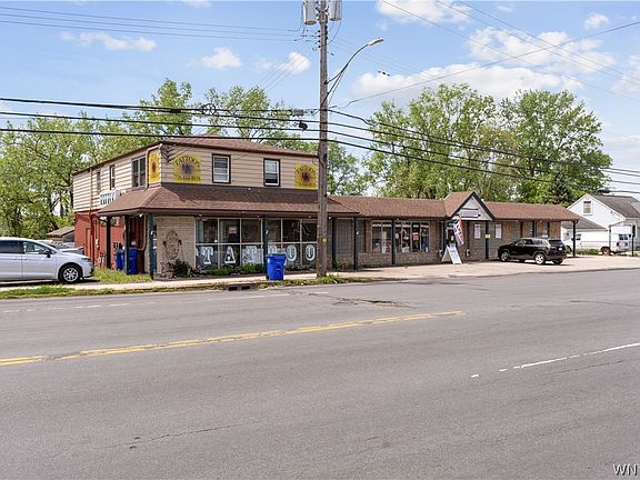 3rd image of 2895 Seneca St