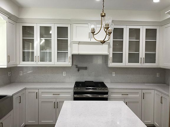 2nd image of 223 W Linden Ave #101