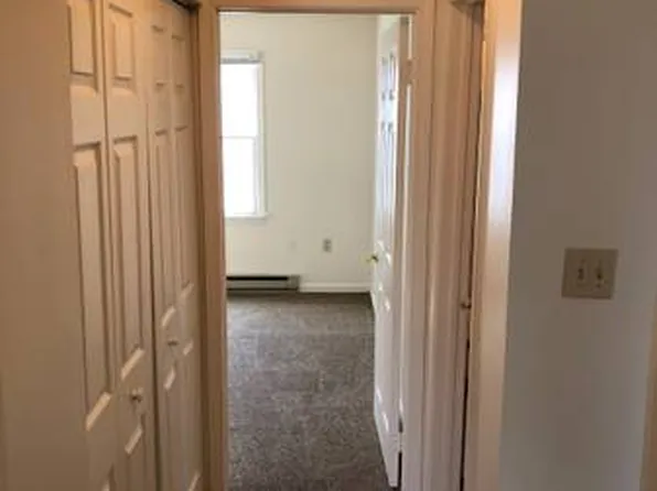 1302 Texas St APT A-3, Martinsburg, WV 25401