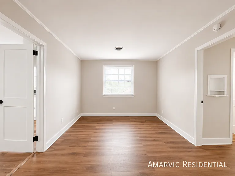 1107 College St #C — Photo 7