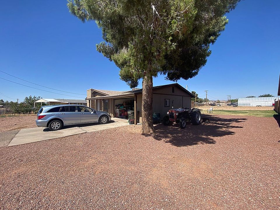 2nd image of 3730 N Rainbow Dr