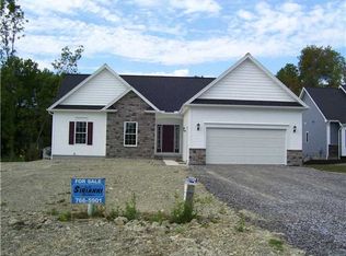 808 W Francesca Way N, Webster, NY 14580