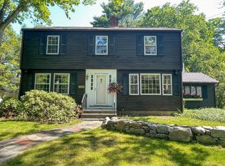 11 Oak St, South Hamilton, MA 01982