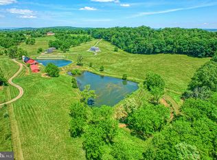 40755 Carper Ln, Paeonian Springs, VA 20129