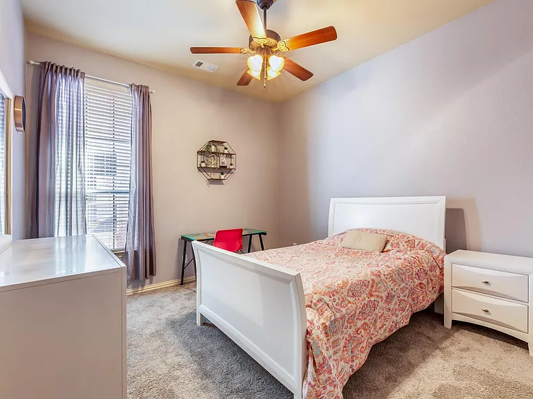 920 Fannin Dr — Photo 24