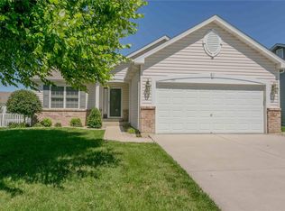 707 Lazy River Dr, Saint Paul, MO 63366