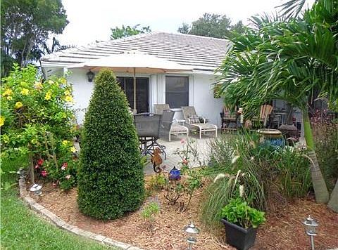 3rd image of 9501 Hollyhock Ct