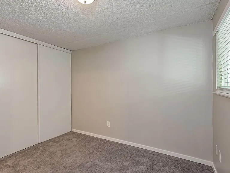5011 SW Beaverton Hillsdale Hwy — Photo 30