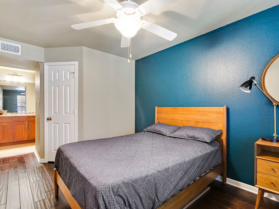 1st image of 7685 Northcross Dr Unit 821