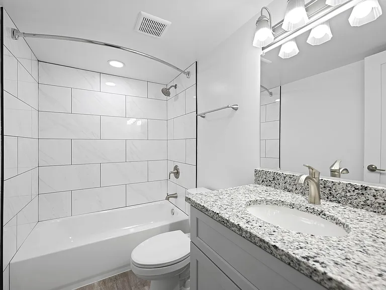 Rose Hill Apartments — Photo 54