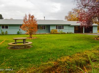 251 Orchard Rite Rd, Yakima, WA 98908