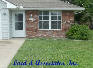 318 Lois Ln, Grain Valley, MO 64029
