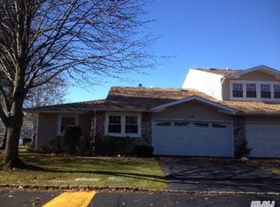 143 Colony Dr, Holbrook, NY 11741