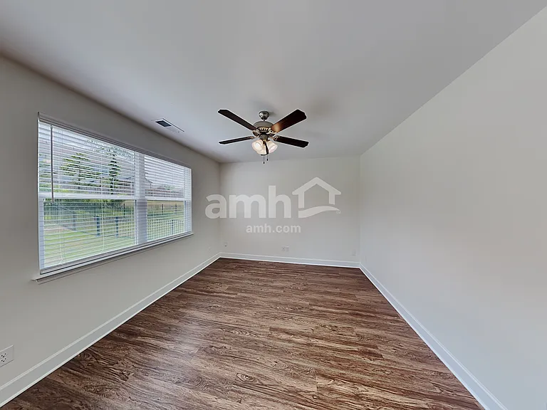 4314 Spregan Way — Photo 6