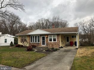 30 Farndale Rd, Somerdale, NJ 08083