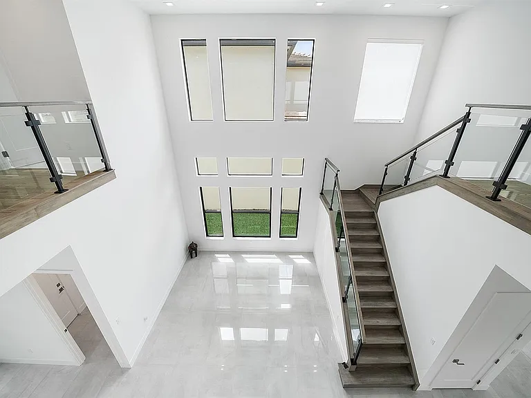 8561 Crystal Downs Ave — Photo 30