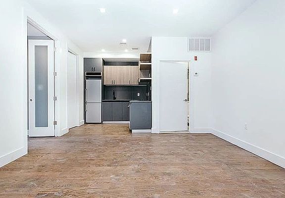 3rd image of 294 Powers St #1L