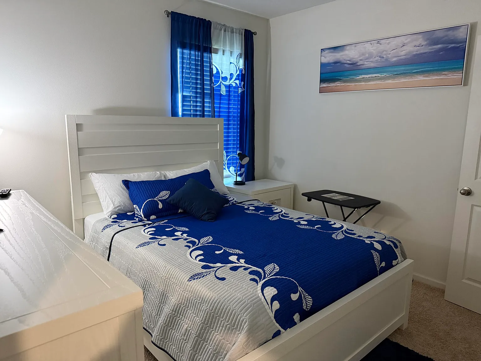 4 bed, 2.0 bath, 1828 sqft, $2,575 — Photo 2