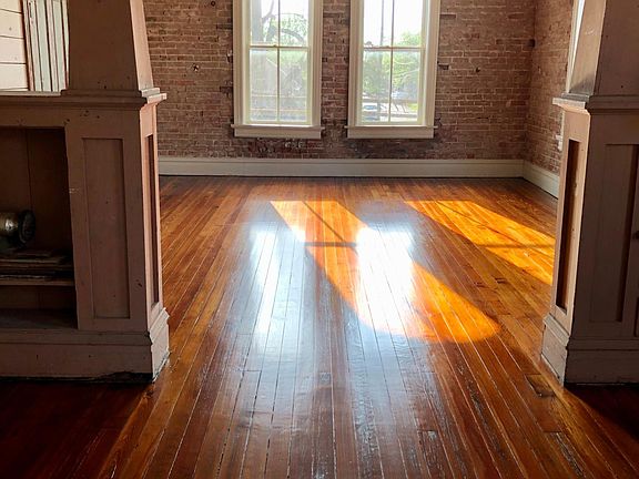 Living room before it was painted white.