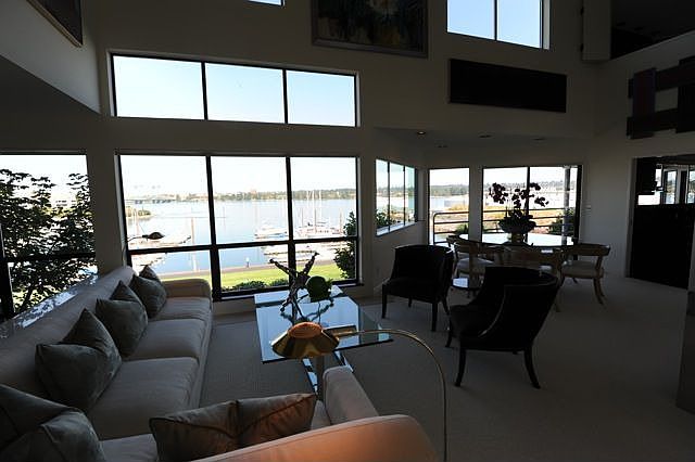 2nd image of 109 N Lotus Beach Dr