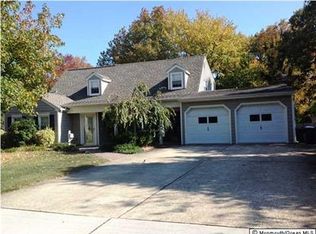 103 Sunset Ct, Middletown, NJ 07748