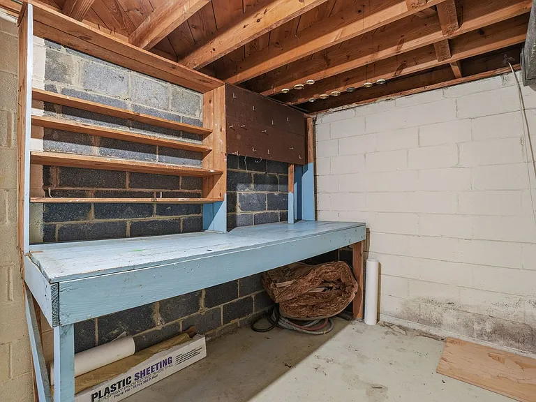 108 Battle St SW — Photo 19