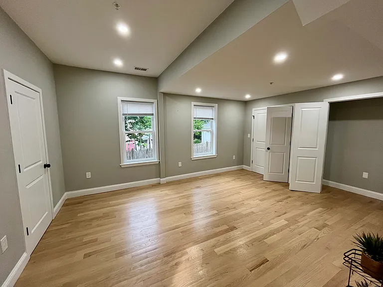 11 Radford Ln #1 — Photo 14