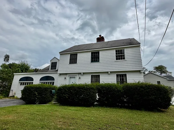 11 Benz St, Springfield, MA 01118