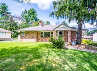 8 Center Ln, Succasunna, NJ 07876