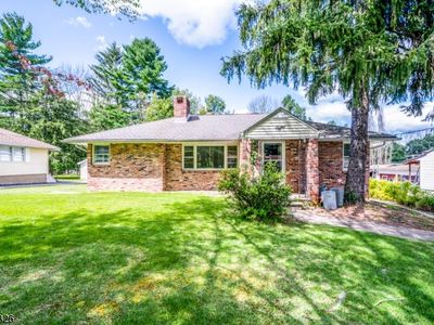 8 Center Ln, Succasunna, NJ, 07876