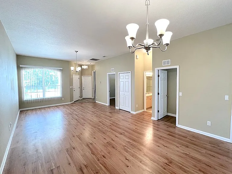 20 Regis Ln #A — Photo 8