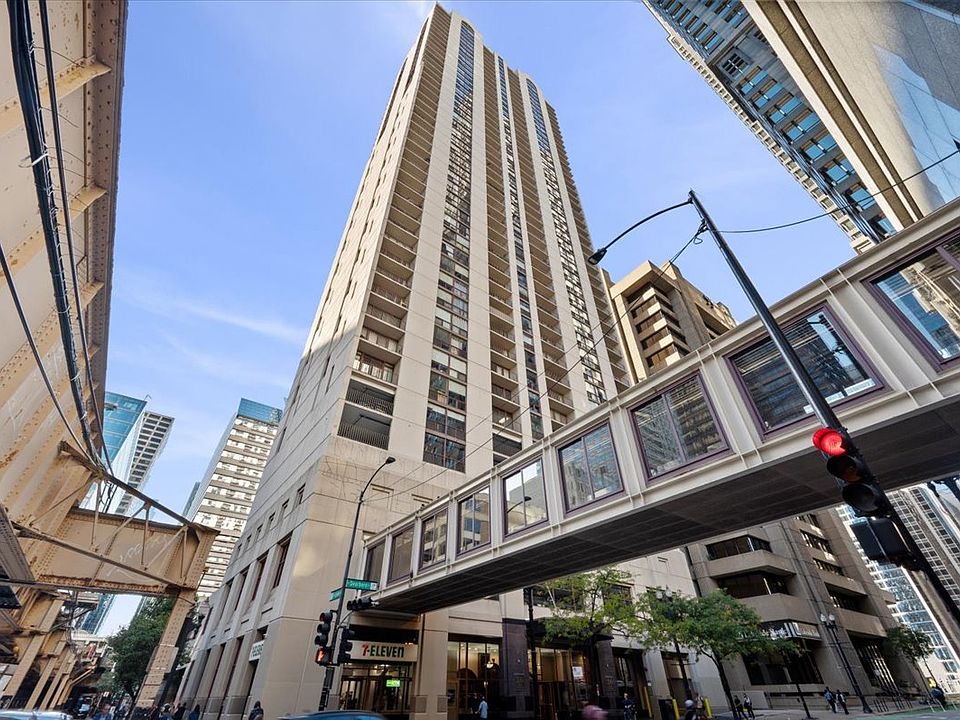 1st image of 200 N Dearborn St Unit 4001