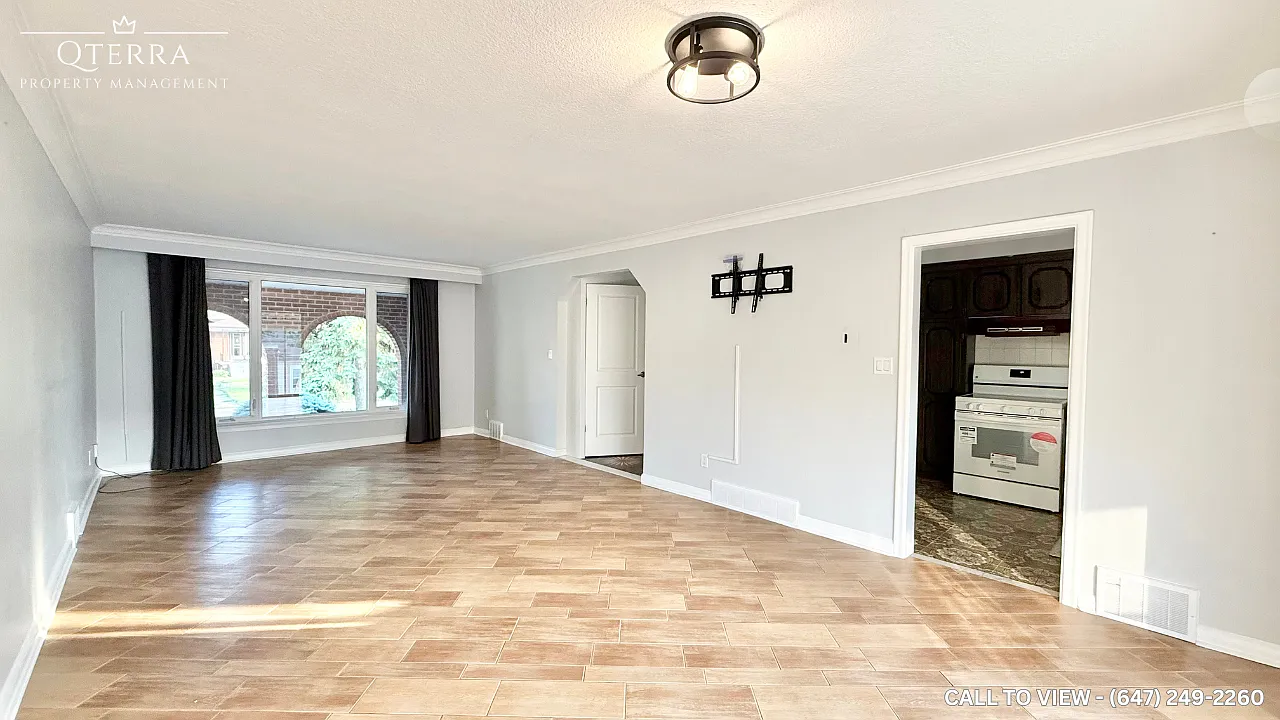 50 Langholm Dr #1 photo 1