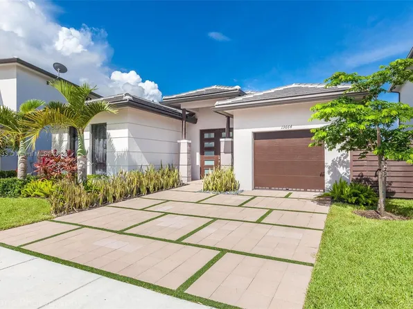 13664 SW 161st Pl, Miami, FL 33196