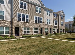 487 Autumn Ridge Cir, Pickerington, OH 43147